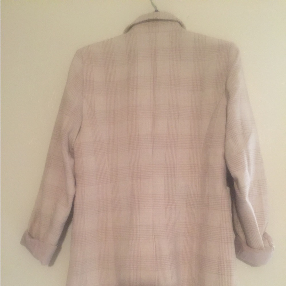 Blazer - Picture 2 of 2